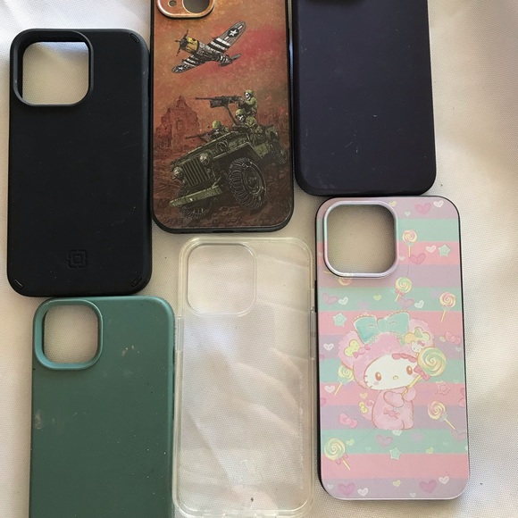 iPhone case bundle - Picture 2 of 7